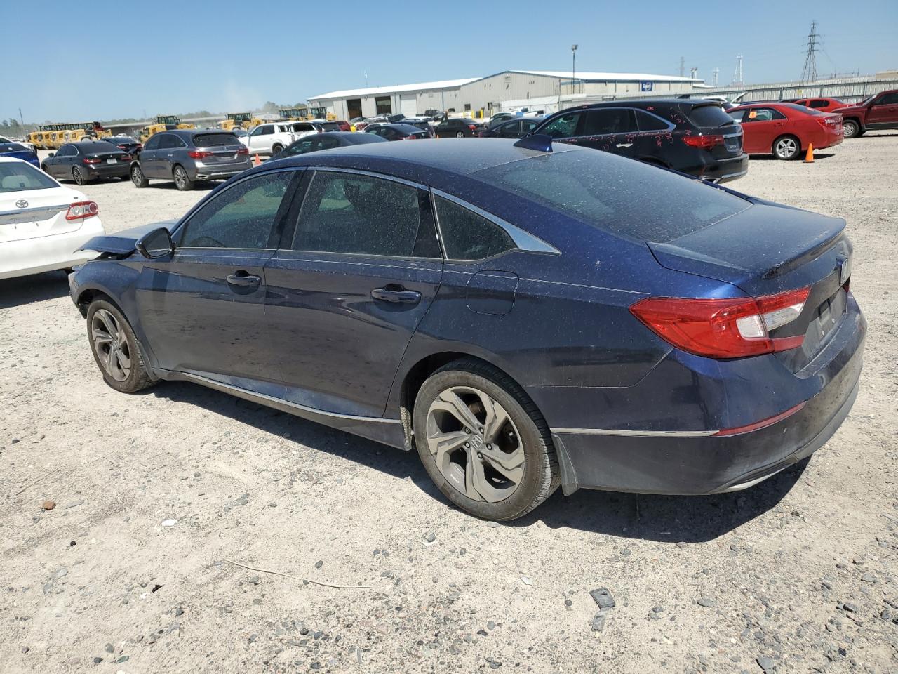 Photo 1 VIN: 1HGCV1F5XJA163484 - HONDA ACCORD 