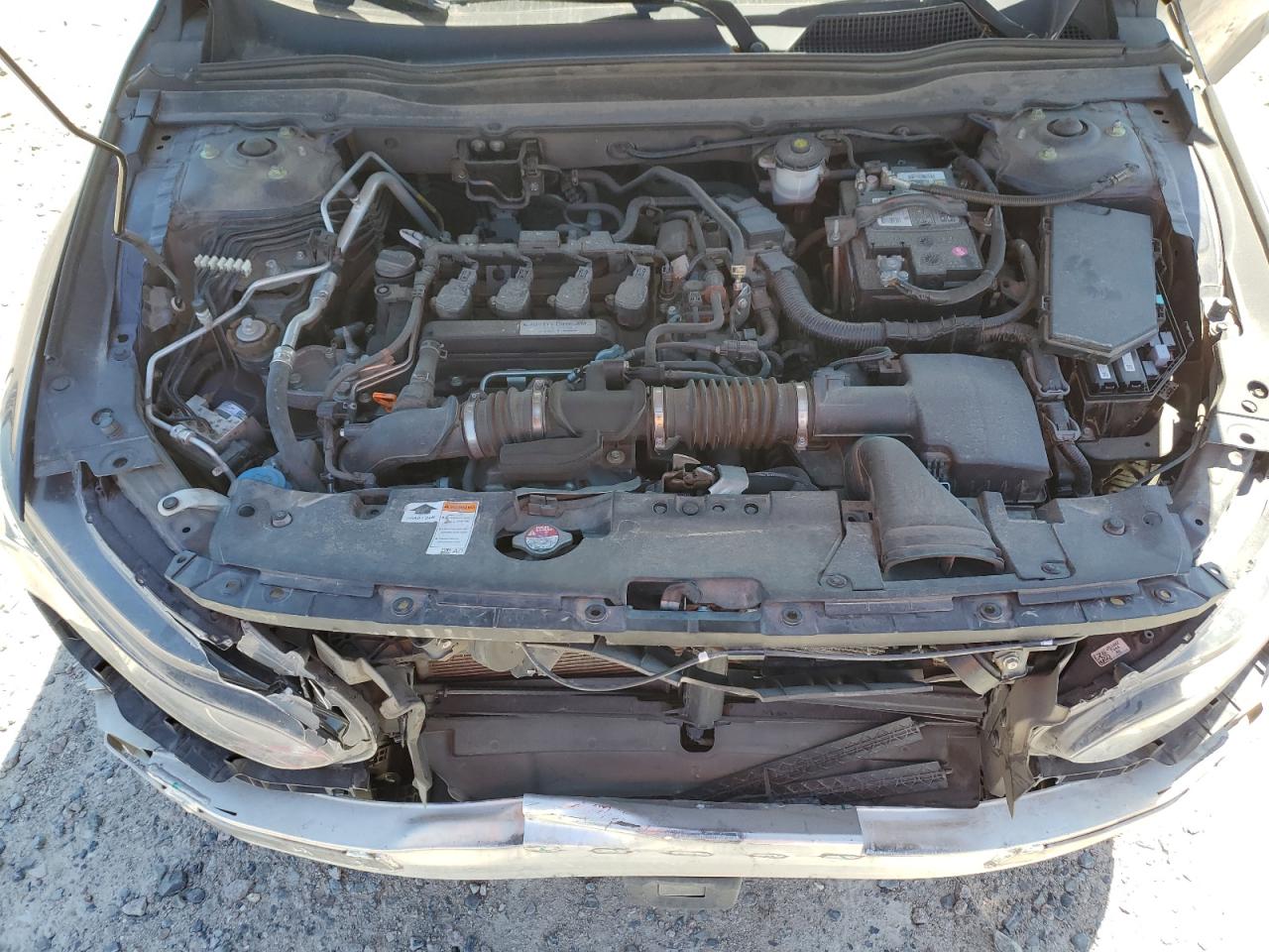 Photo 10 VIN: 1HGCV1F5XJA163484 - HONDA ACCORD 