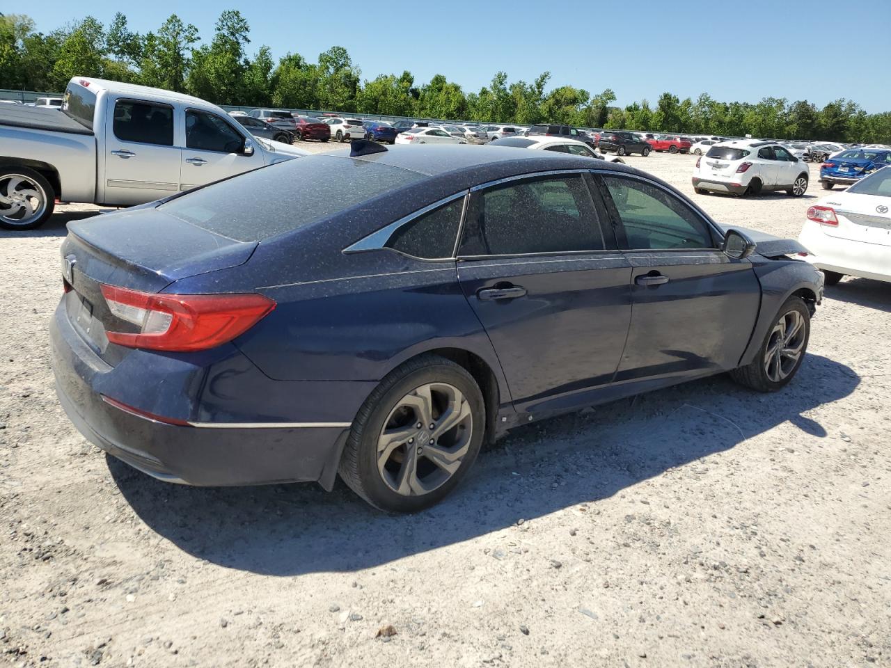 Photo 2 VIN: 1HGCV1F5XJA163484 - HONDA ACCORD 