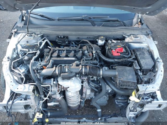 Photo 9 VIN: 1HGCV1F5XJA217141 - HONDA ACCORD 