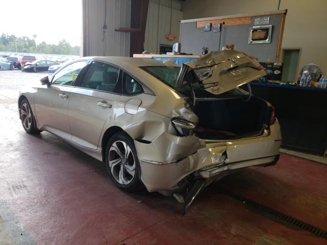 Photo 2 VIN: 1HGCV1F5XJA227426 - HONDA ACCORD EXL 