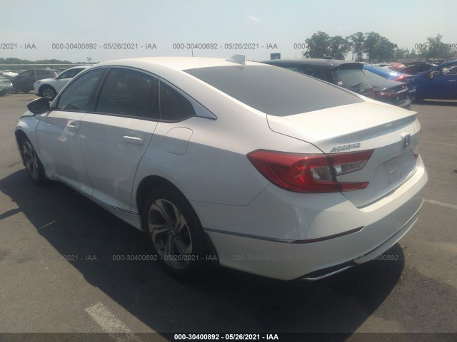 Photo 2 VIN: 1HGCV1F5XJA234229 - HONDA ACCORD 