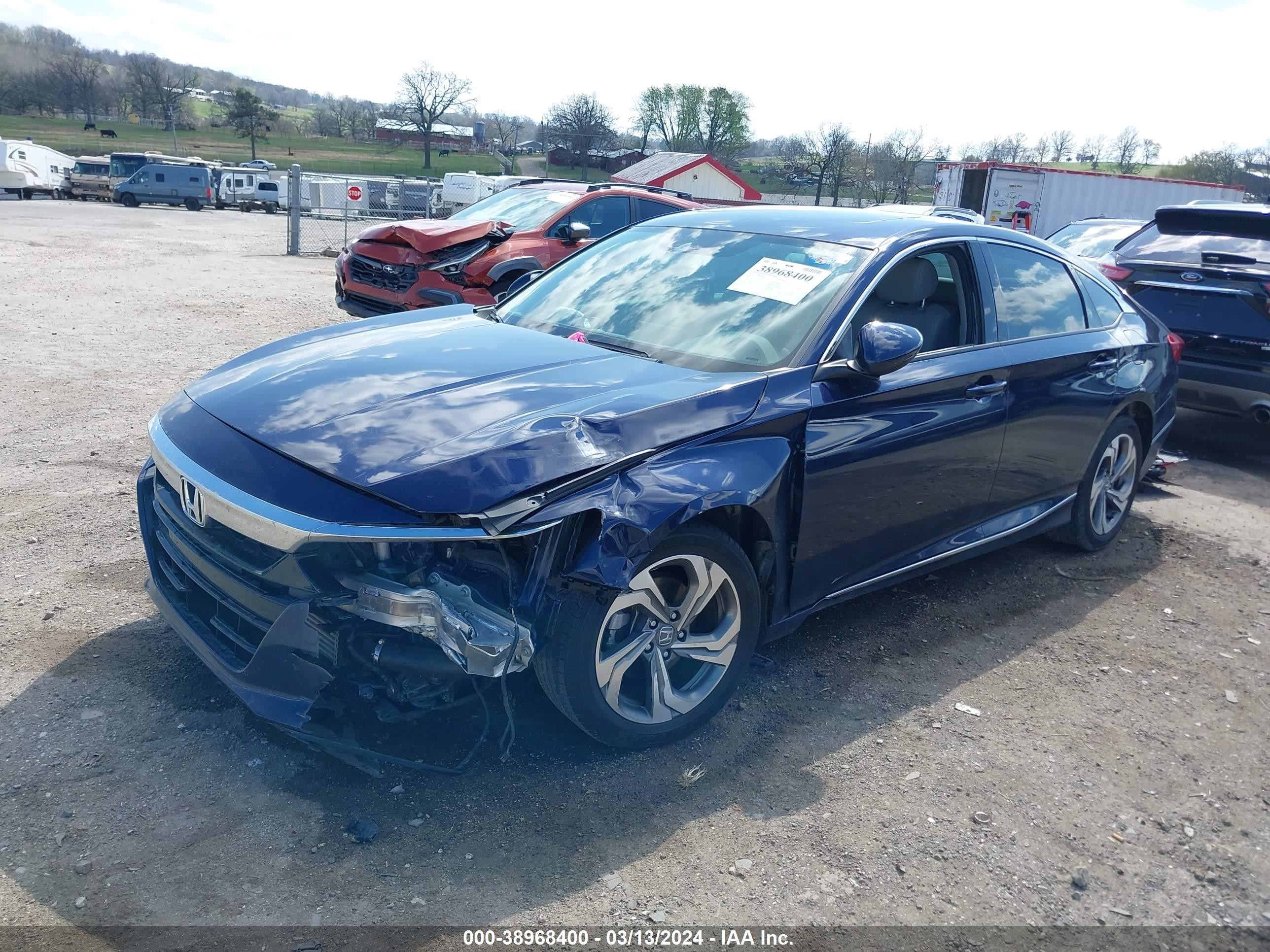 Photo 1 VIN: 1HGCV1F5XKA006233 - HONDA ACCORD 