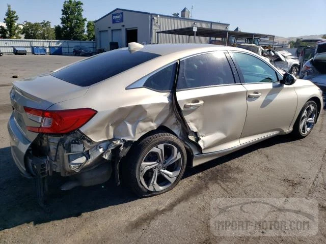 Photo 2 VIN: 1HGCV1F5XKA120054 - HONDA ACCORD 