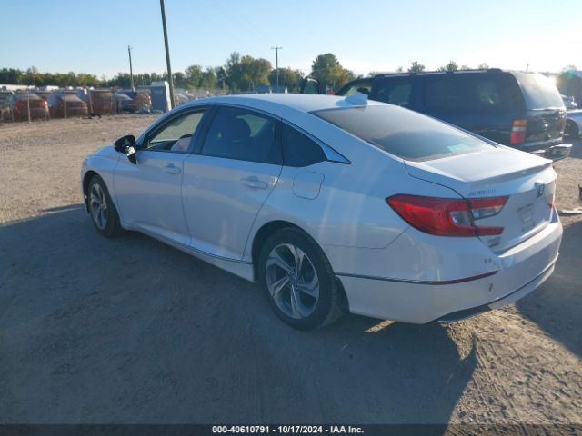 Photo 2 VIN: 1HGCV1F5XLA076574 - HONDA ACCORD 