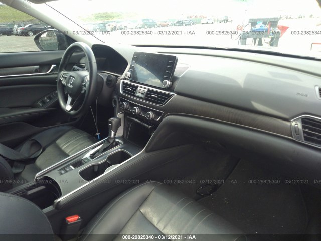 Photo 4 VIN: 1HGCV1F60JA030368 - HONDA ACCORD SEDAN 