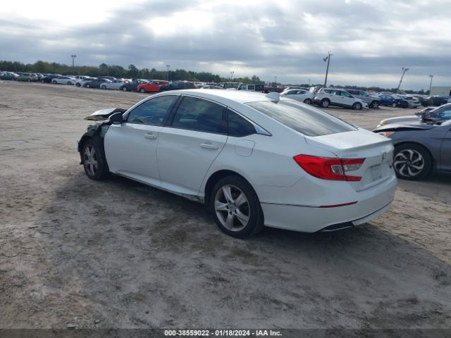 Photo 2 VIN: 1HGCV1F63JA025097 - HONDA ACCORD 