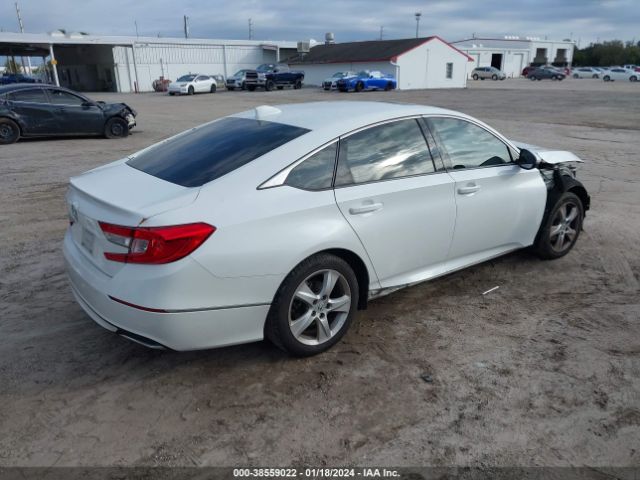 Photo 3 VIN: 1HGCV1F63JA025097 - HONDA ACCORD 