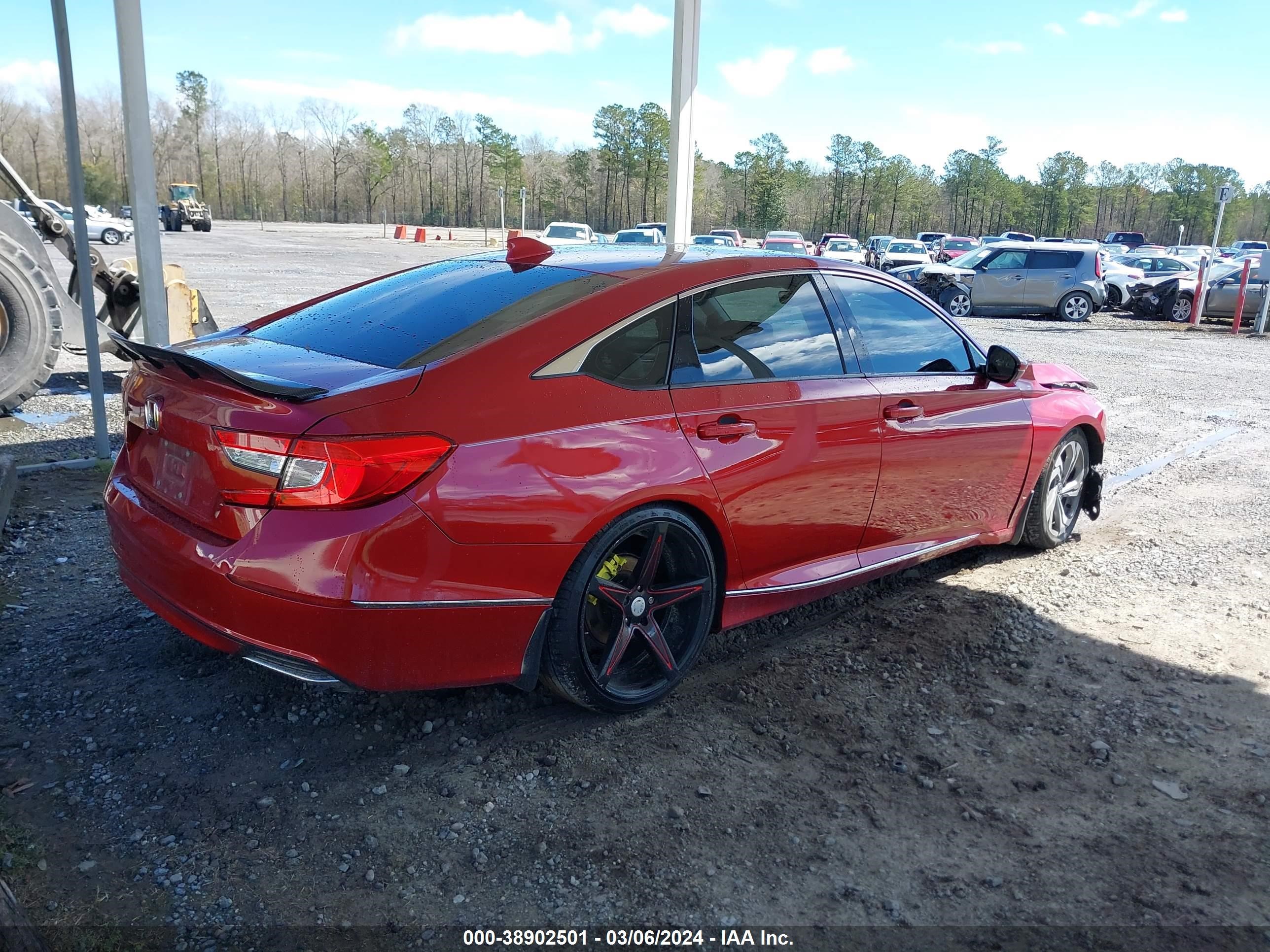 Photo 3 VIN: 1HGCV1F64JA124446 - HONDA ACCORD 