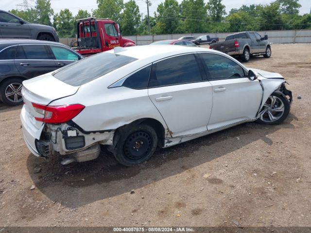 Photo 3 VIN: 1HGCV1F65JA025067 - HONDA ACCORD 