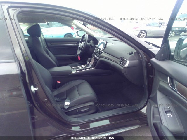 Photo 4 VIN: 1HGCV1F65JA041561 - HONDA ACCORD SEDAN 