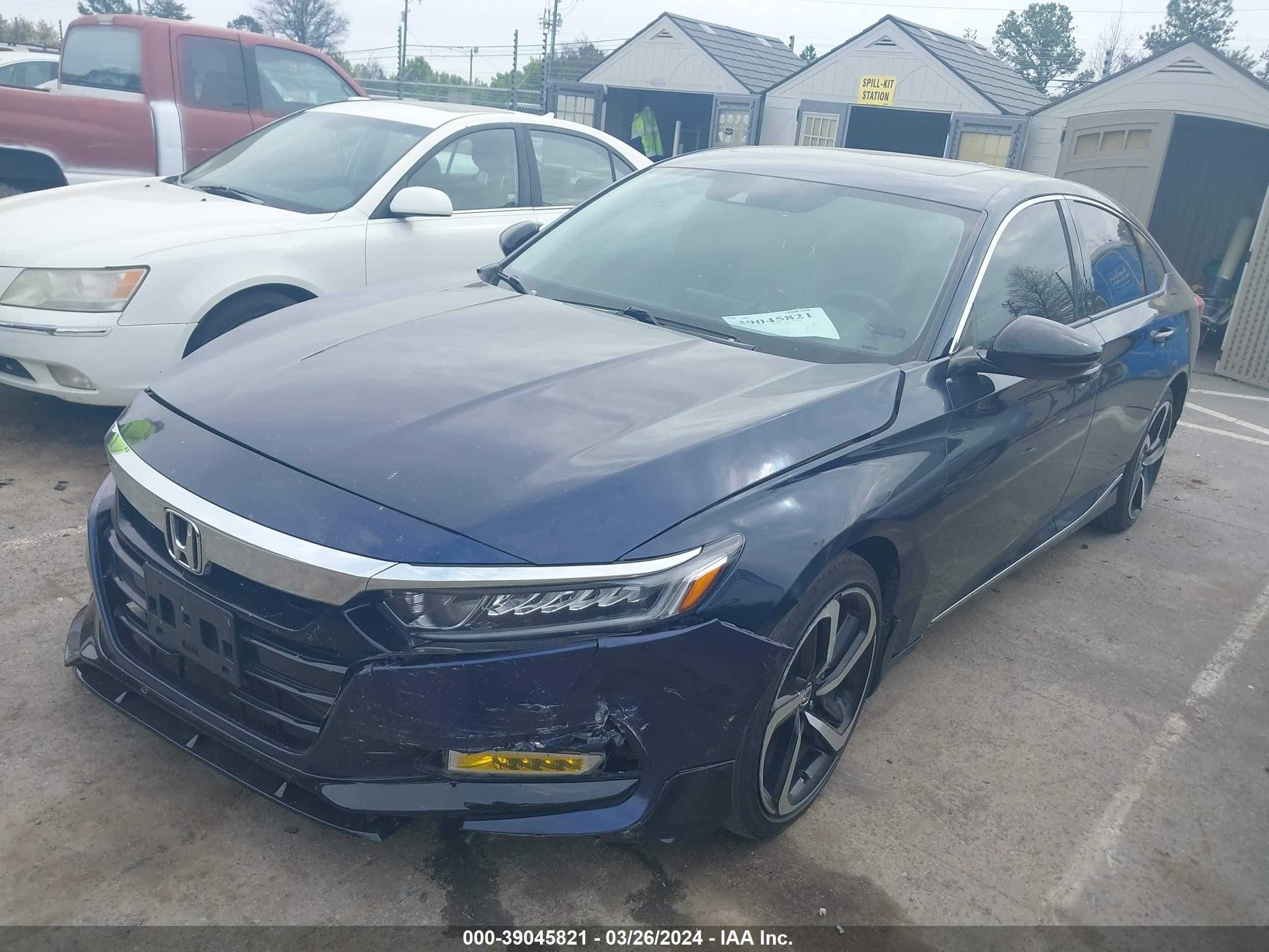 Photo 1 VIN: 1HGCV1F68JA093136 - HONDA ACCORD 