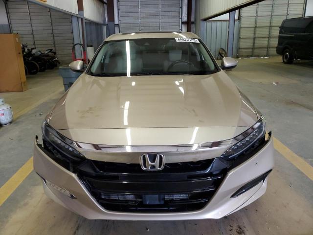 Photo 4 VIN: 1HGCV1F90JA021017 - HONDA ACCORD TOU 