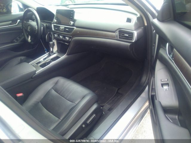 Photo 4 VIN: 1HGCV1F90JA140525 - HONDA ACCORD SEDAN 