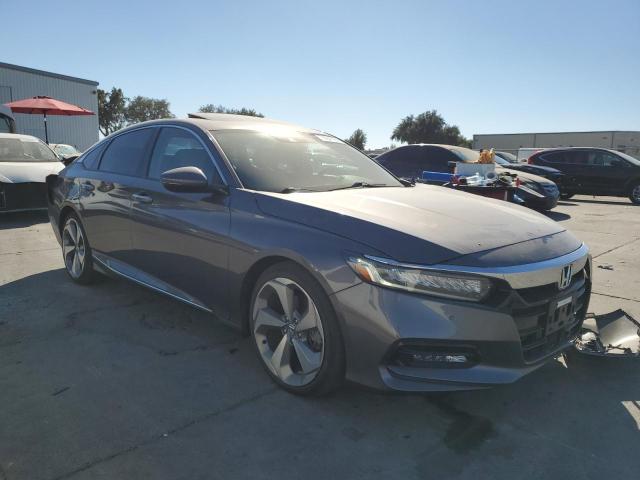 Photo 3 VIN: 1HGCV1F91JA003013 - HONDA ACCORD TOU 