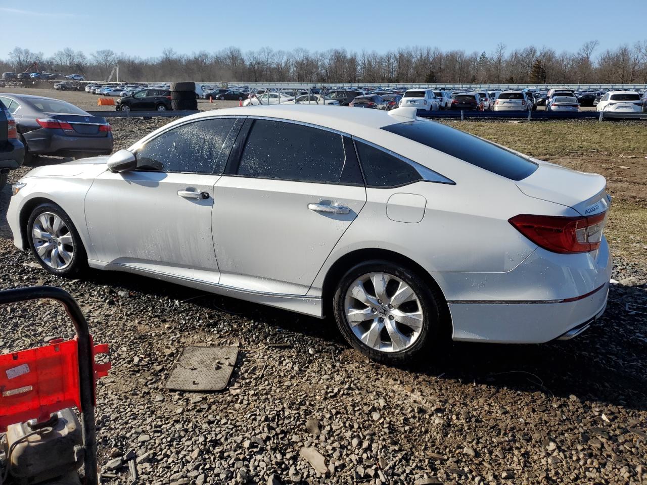 Photo 1 VIN: 1HGCV1F92JA004137 - HONDA ACCORD 