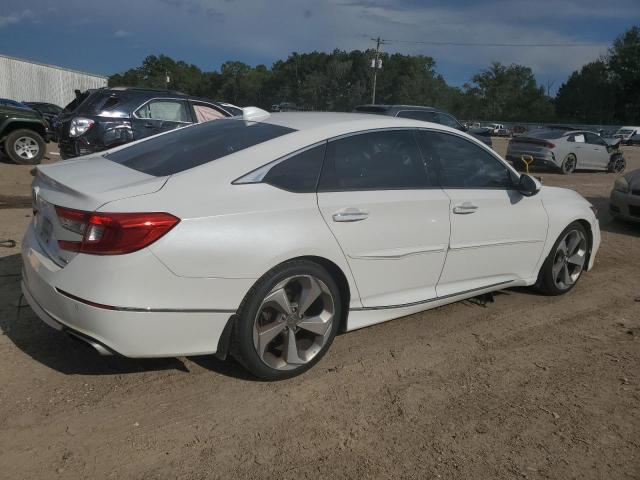 Photo 2 VIN: 1HGCV1F93JA085603 - HONDA ACCORD TOU 