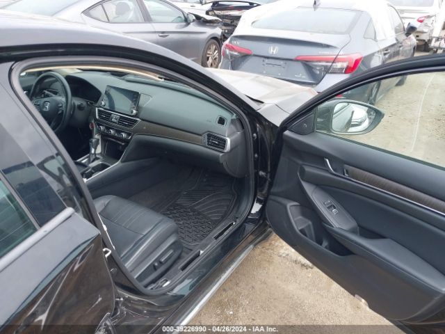 Photo 4 VIN: 1HGCV1F94JA121895 - HONDA ACCORD 