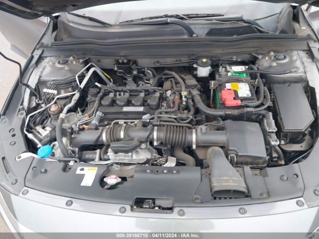 Photo 9 VIN: 1HGCV1F97JA002108 - HONDA ACCORD 