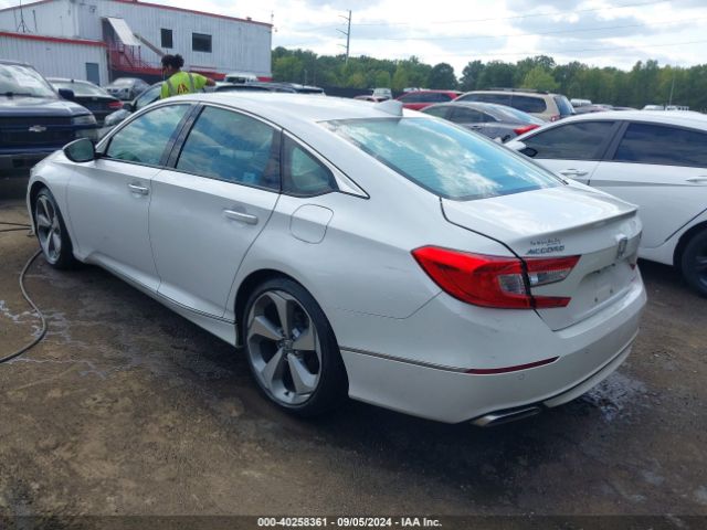 Photo 2 VIN: 1HGCV1F97JA189091 - HONDA ACCORD 