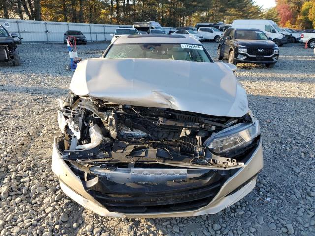 Photo 4 VIN: 1HGCV1F98JA015644 - HONDA ACCORD TOU 