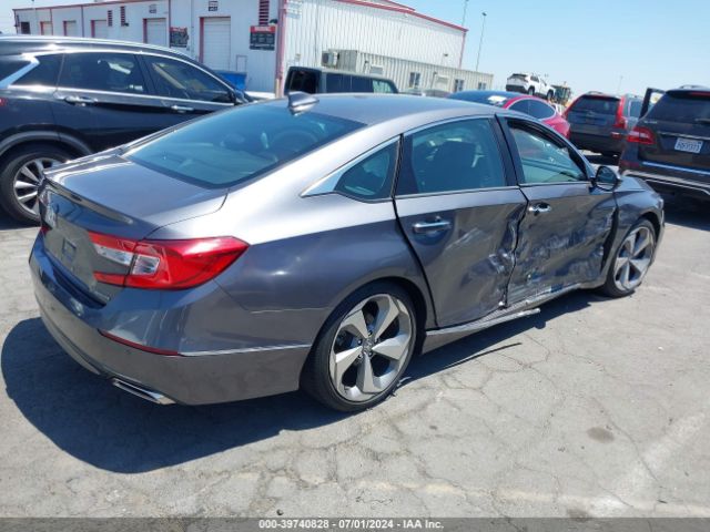 Photo 3 VIN: 1HGCV1F98JA090781 - HONDA ACCORD 