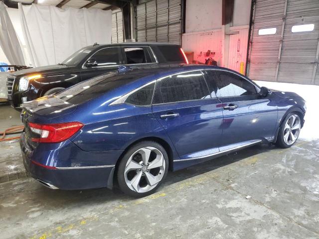 Photo 2 VIN: 1HGCV1F9XJA003771 - HONDA ACCORD TOU 