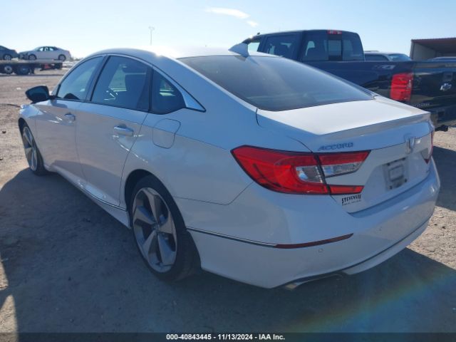 Photo 2 VIN: 1HGCV1F9XJA057944 - HONDA ACCORD 