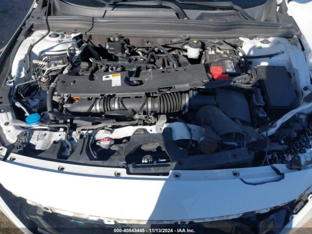 Photo 9 VIN: 1HGCV1F9XJA057944 - HONDA ACCORD 