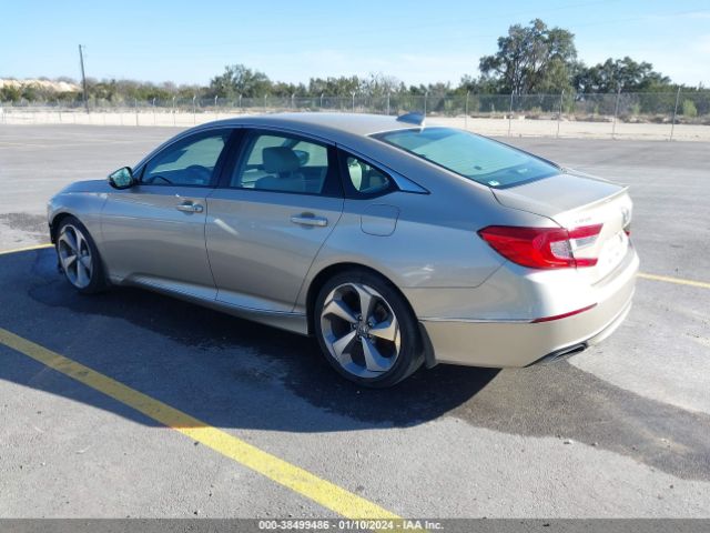 Photo 2 VIN: 1HGCV1F9XJA139429 - HONDA ACCORD 