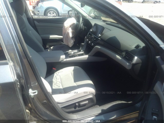 Photo 4 VIN: 1HGCV1F9XJA173595 - HONDA ACCORD SEDAN 