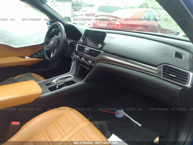 Photo 4 VIN: 1HGCV2F30KA008657 - HONDA ACCORD SEDAN 