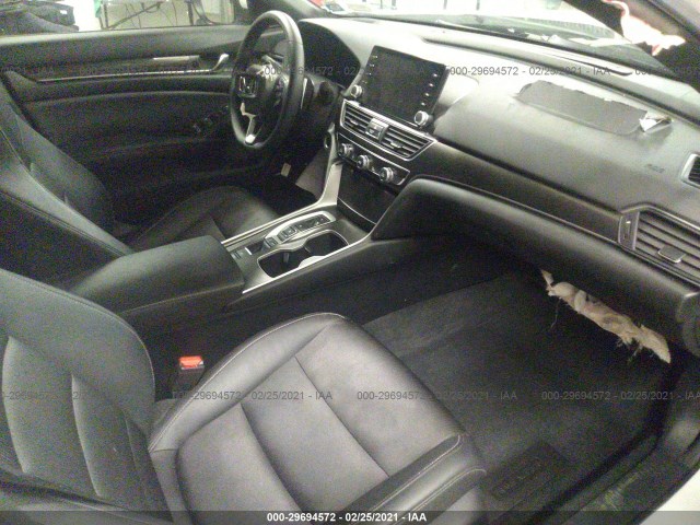 Photo 4 VIN: 1HGCV2F30KA023370 - HONDA ACCORD SEDAN 