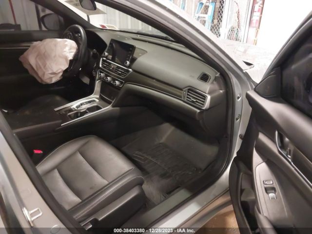 Photo 4 VIN: 1HGCV2F30KA028519 - HONDA ACCORD 