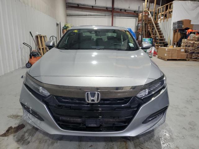 Photo 4 VIN: 1HGCV2F30KA028679 - HONDA ACCORD SPO 