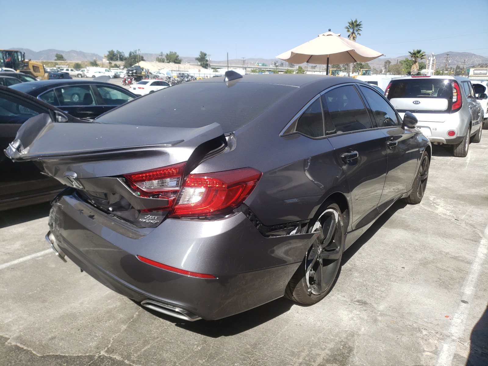 Photo 3 VIN: 1HGCV2F30LA031678 - HONDA ACCORD SPO 