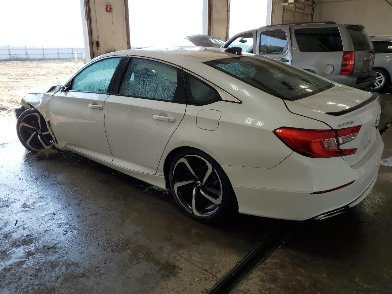 Photo 1 VIN: 1HGCV2F30MA014266 - HONDA ACCORD 