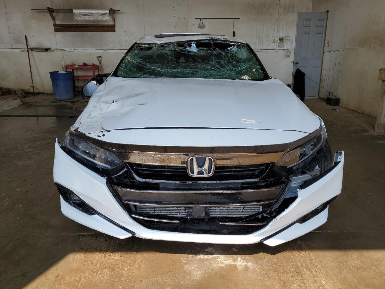 Photo 4 VIN: 1HGCV2F30MA014266 - HONDA ACCORD 