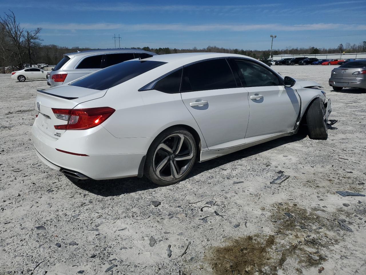 Photo 2 VIN: 1HGCV2F30MA020777 - HONDA ACCORD 