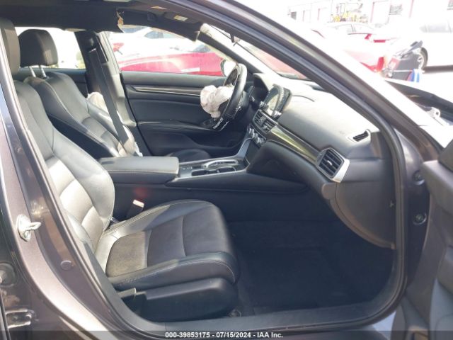 Photo 4 VIN: 1HGCV2F31JA040399 - HONDA ACCORD 