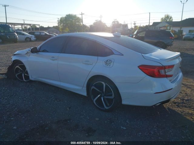 Photo 2 VIN: 1HGCV2F31JA053668 - HONDA ACCORD 