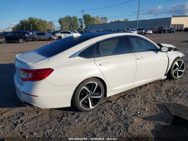 Photo 3 VIN: 1HGCV2F31JA053668 - HONDA ACCORD 