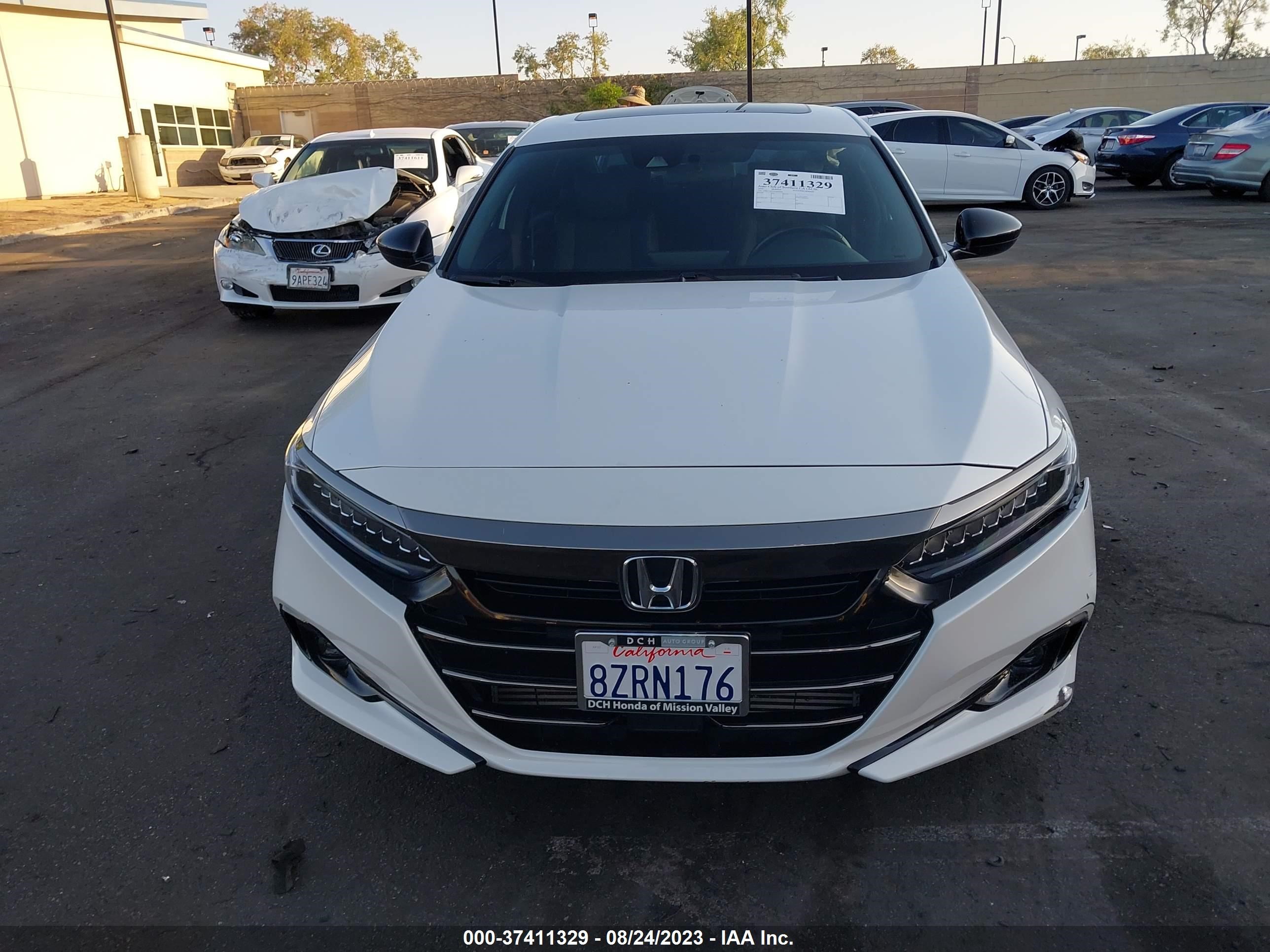 Photo 12 VIN: 1HGCV2F31NA001608 - HONDA ACCORD 