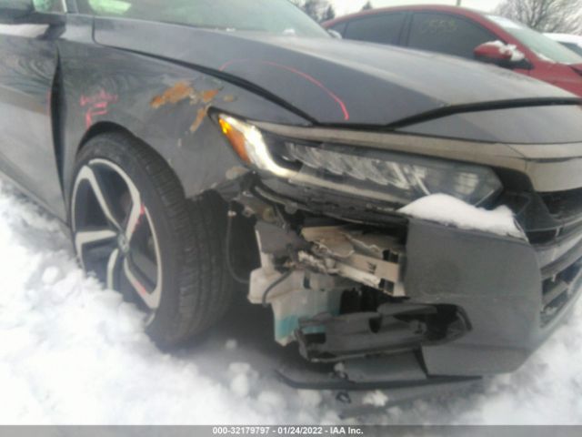 Photo 5 VIN: 1HGCV2F32JA023577 - HONDA ACCORD SEDAN 