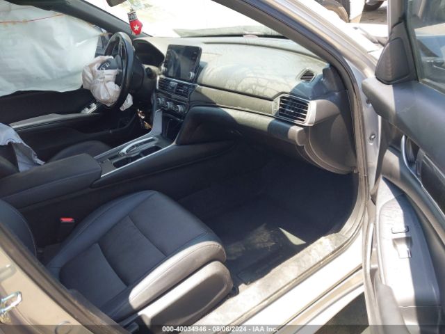 Photo 4 VIN: 1HGCV2F32KA001662 - HONDA ACCORD 