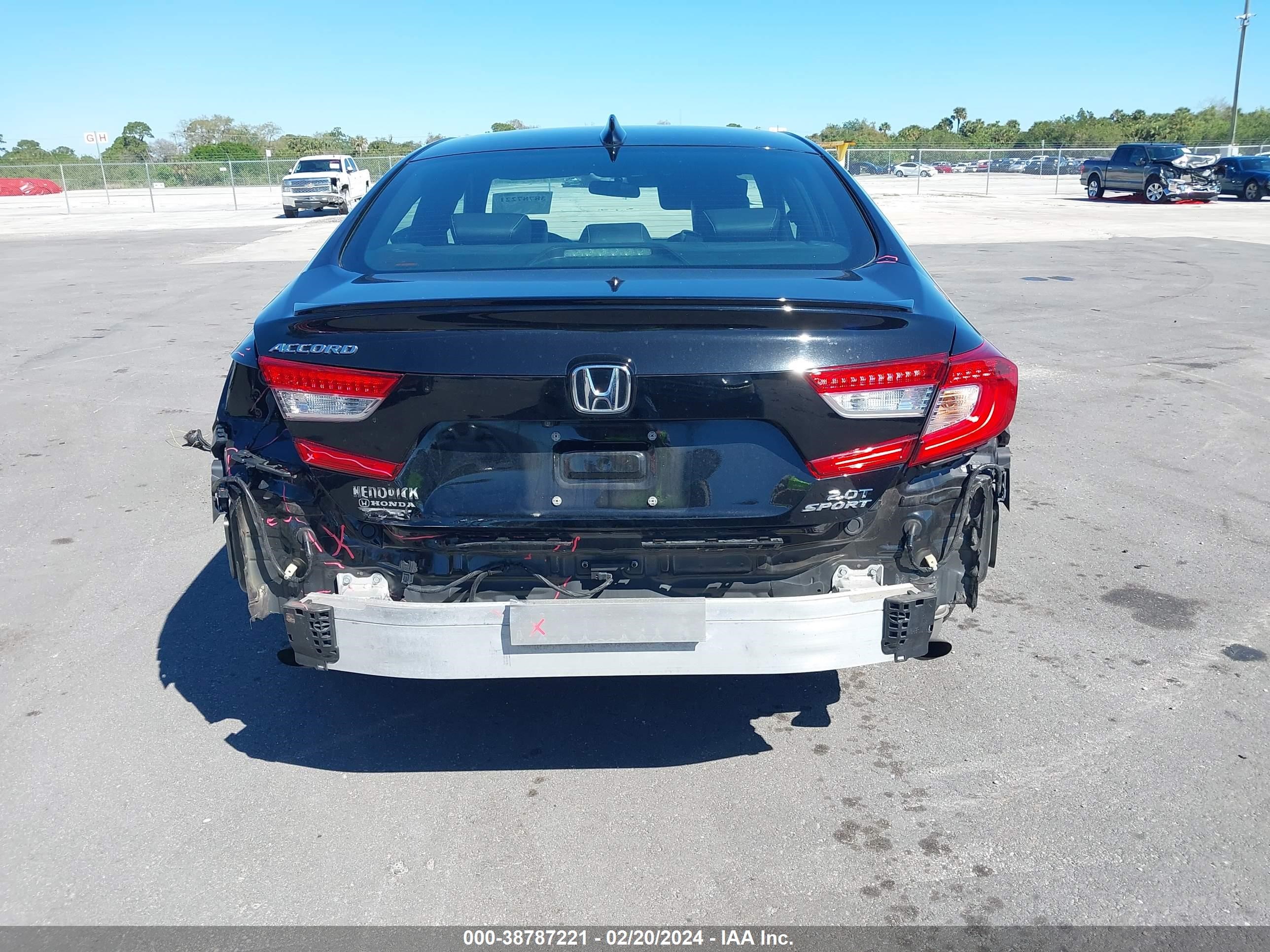 Photo 15 VIN: 1HGCV2F32KA025427 - HONDA ACCORD 