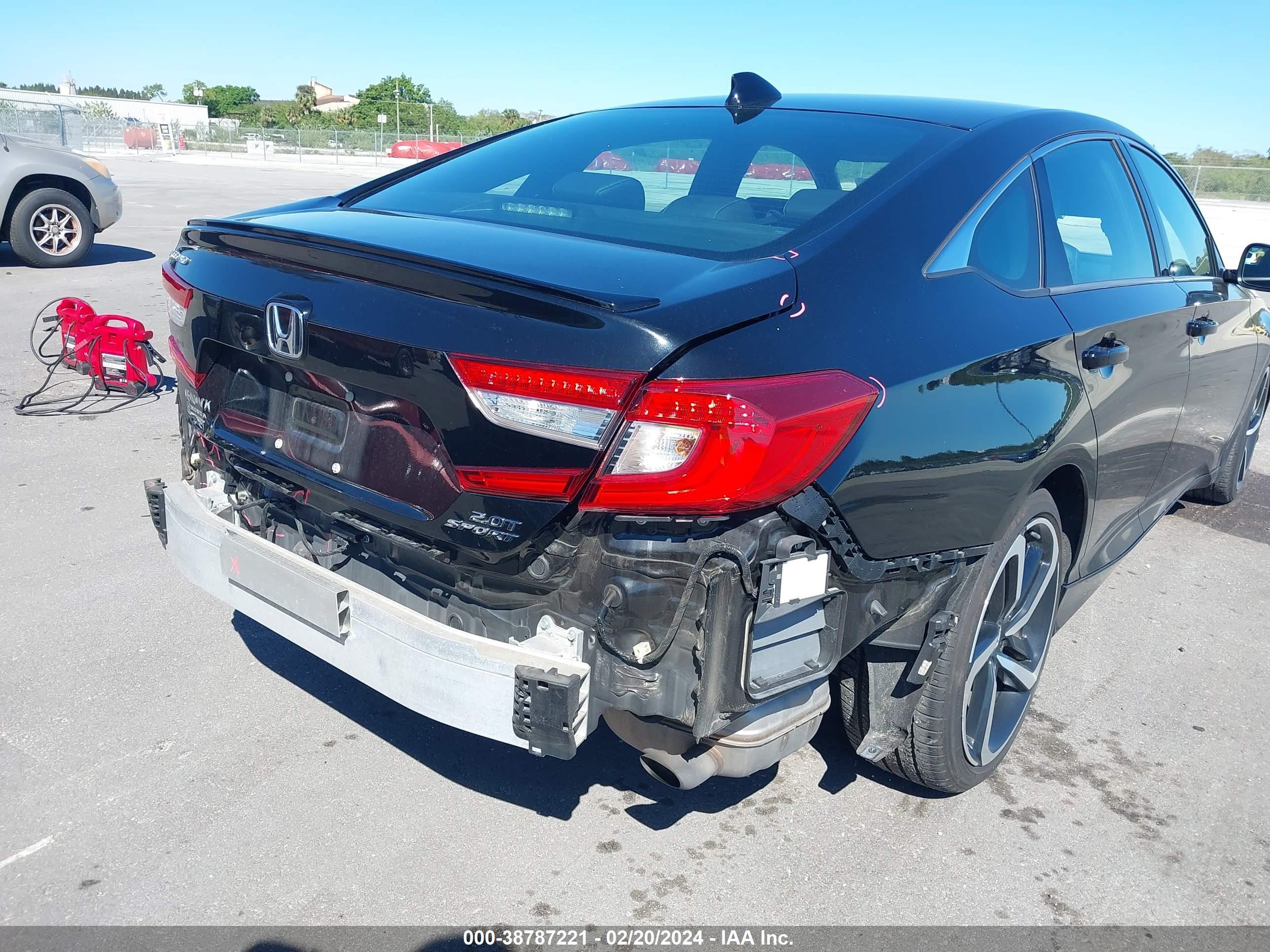 Photo 17 VIN: 1HGCV2F32KA025427 - HONDA ACCORD 