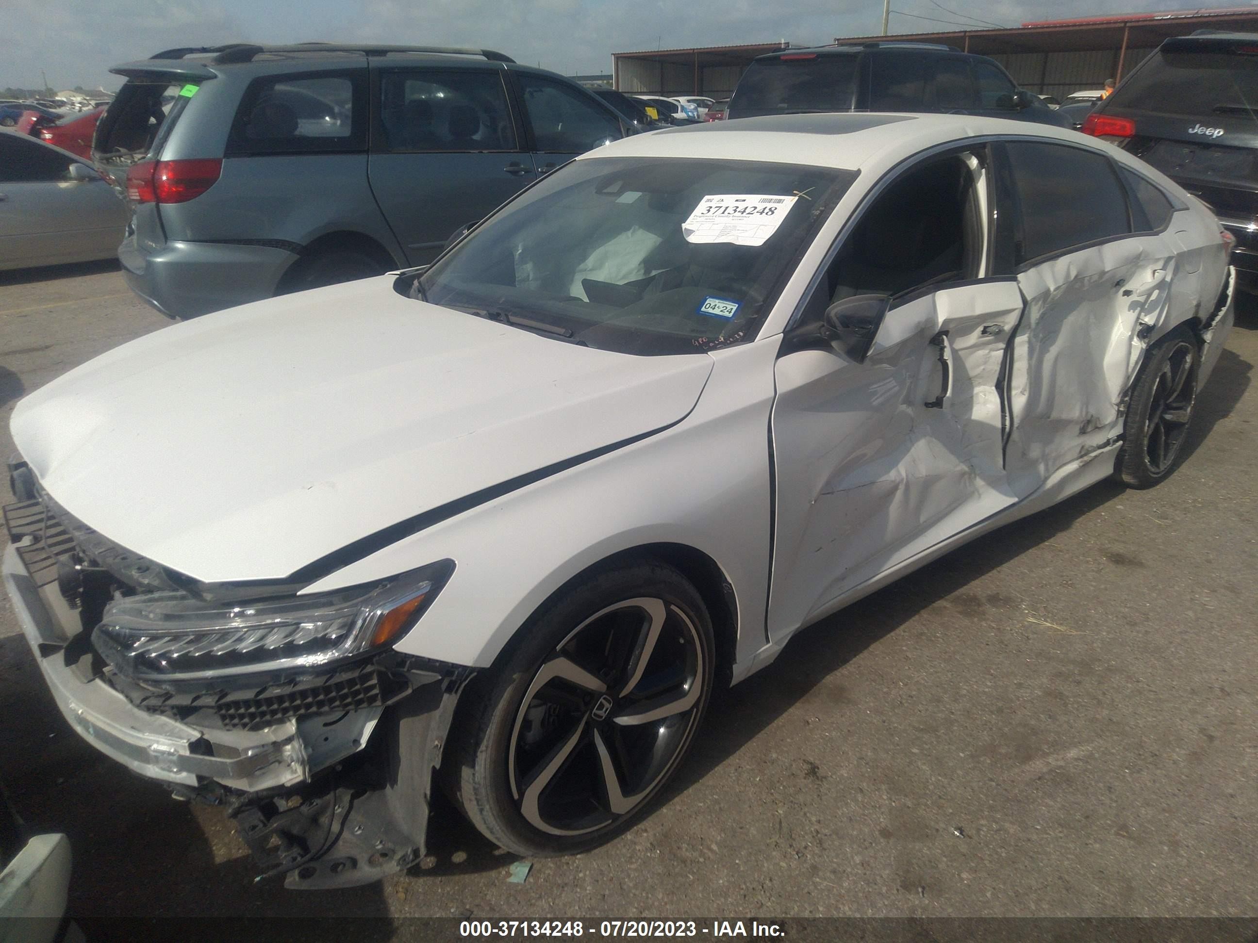 Photo 1 VIN: 1HGCV2F32MA016097 - HONDA ACCORD 