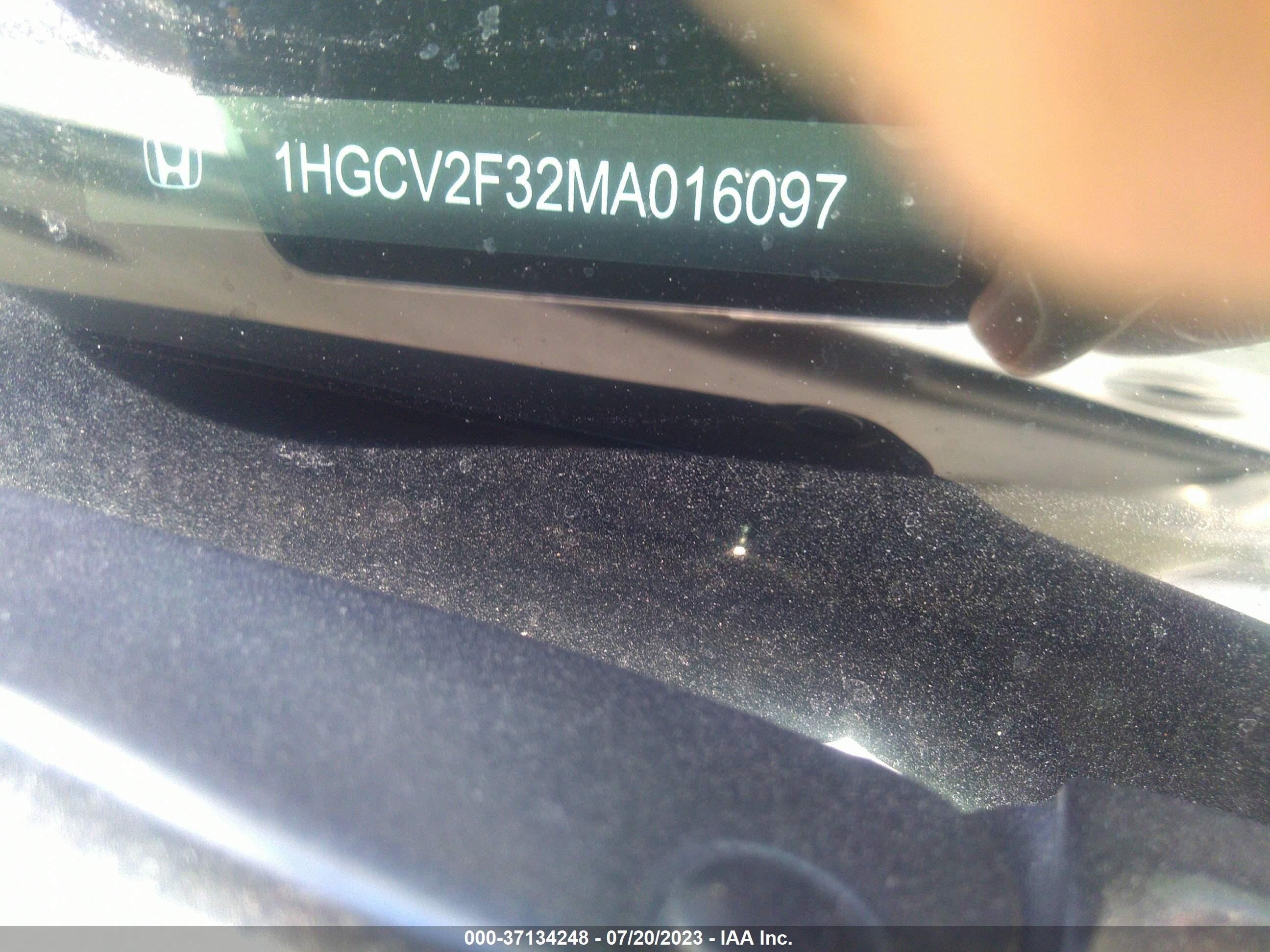 Photo 8 VIN: 1HGCV2F32MA016097 - HONDA ACCORD 