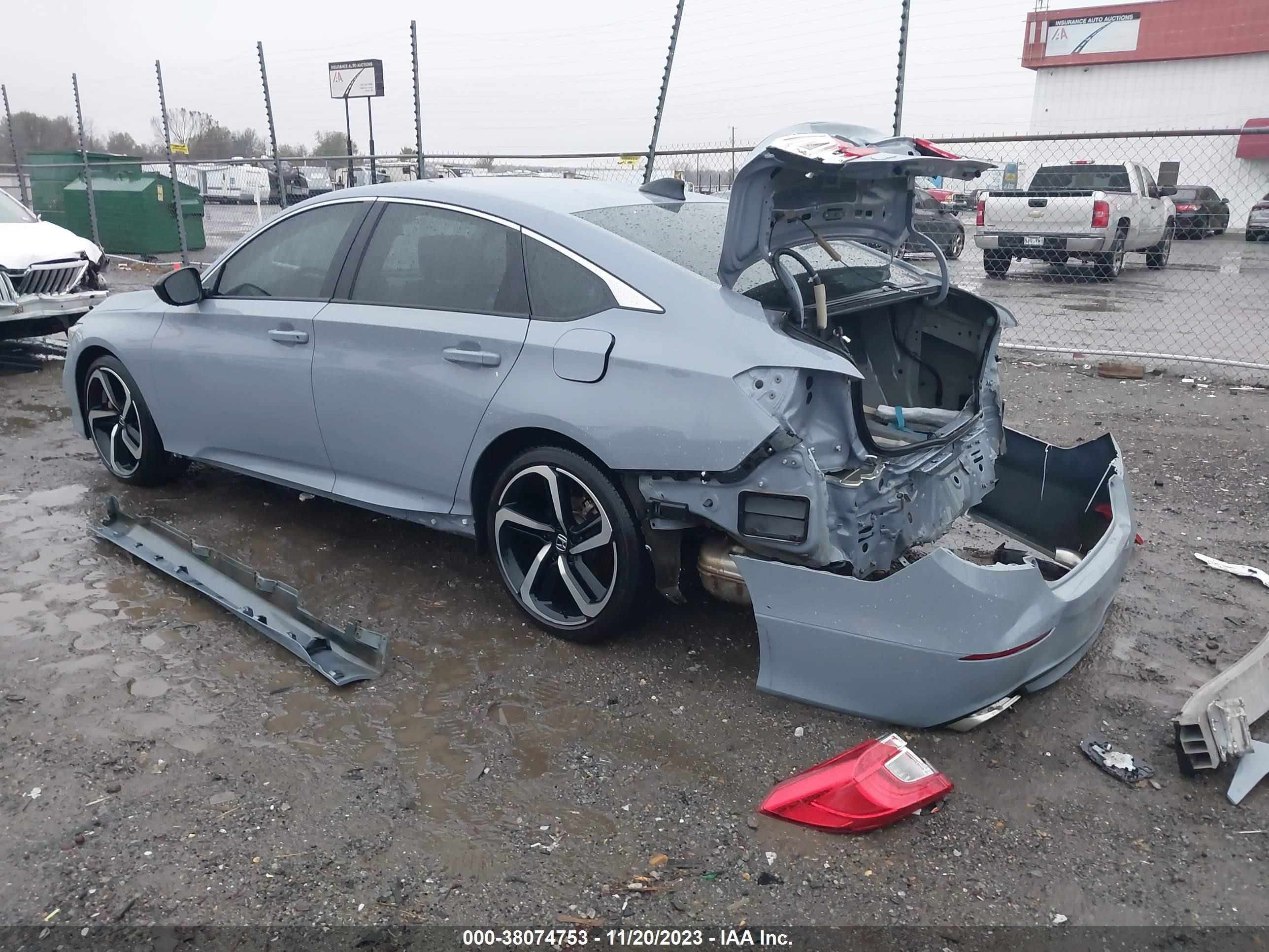 Photo 2 VIN: 1HGCV2F32MA029285 - HONDA ACCORD 